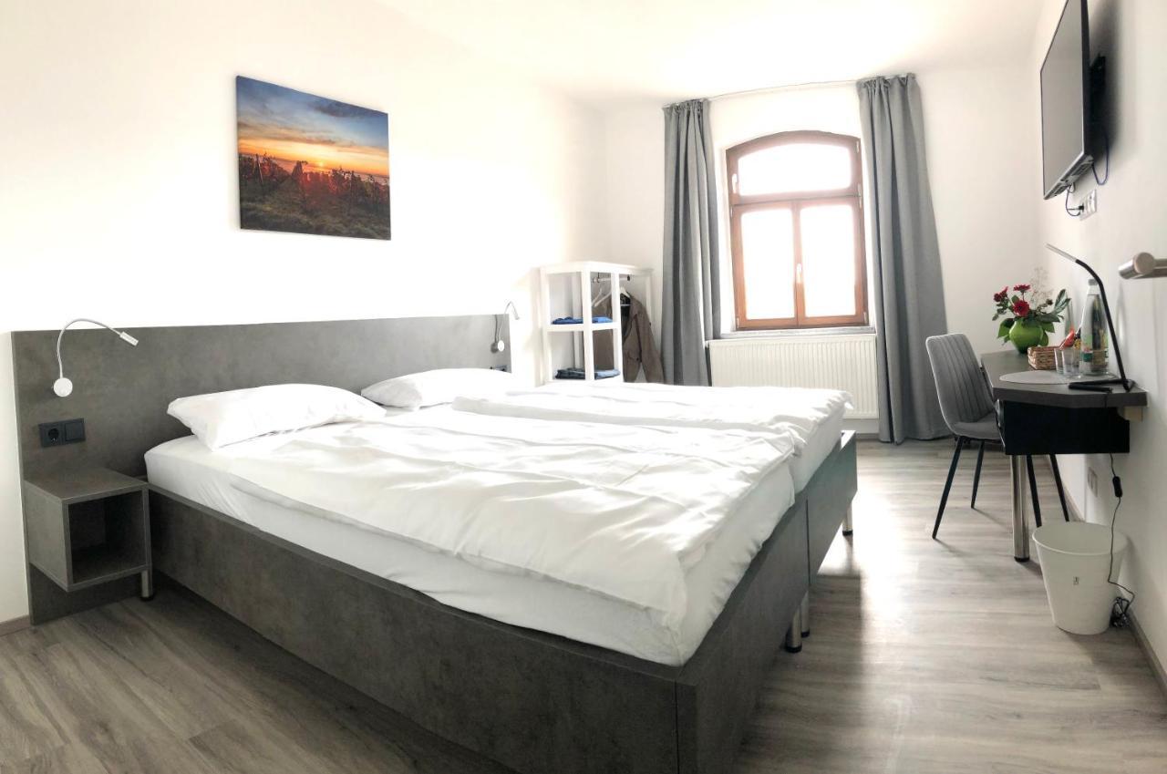 Vinotel Weinstrasse Herxheim am Berg Dış mekan fotoğraf